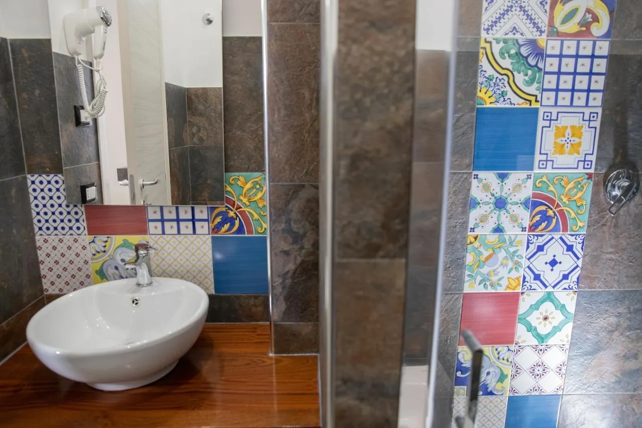 B&B Zio Luciano Avola 0*,  Italy