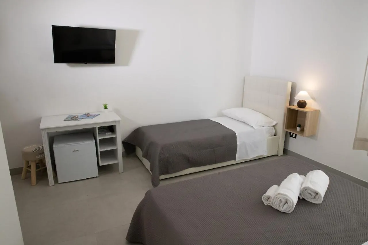 B&B Zio Luciano Avola 0*,  Italy
