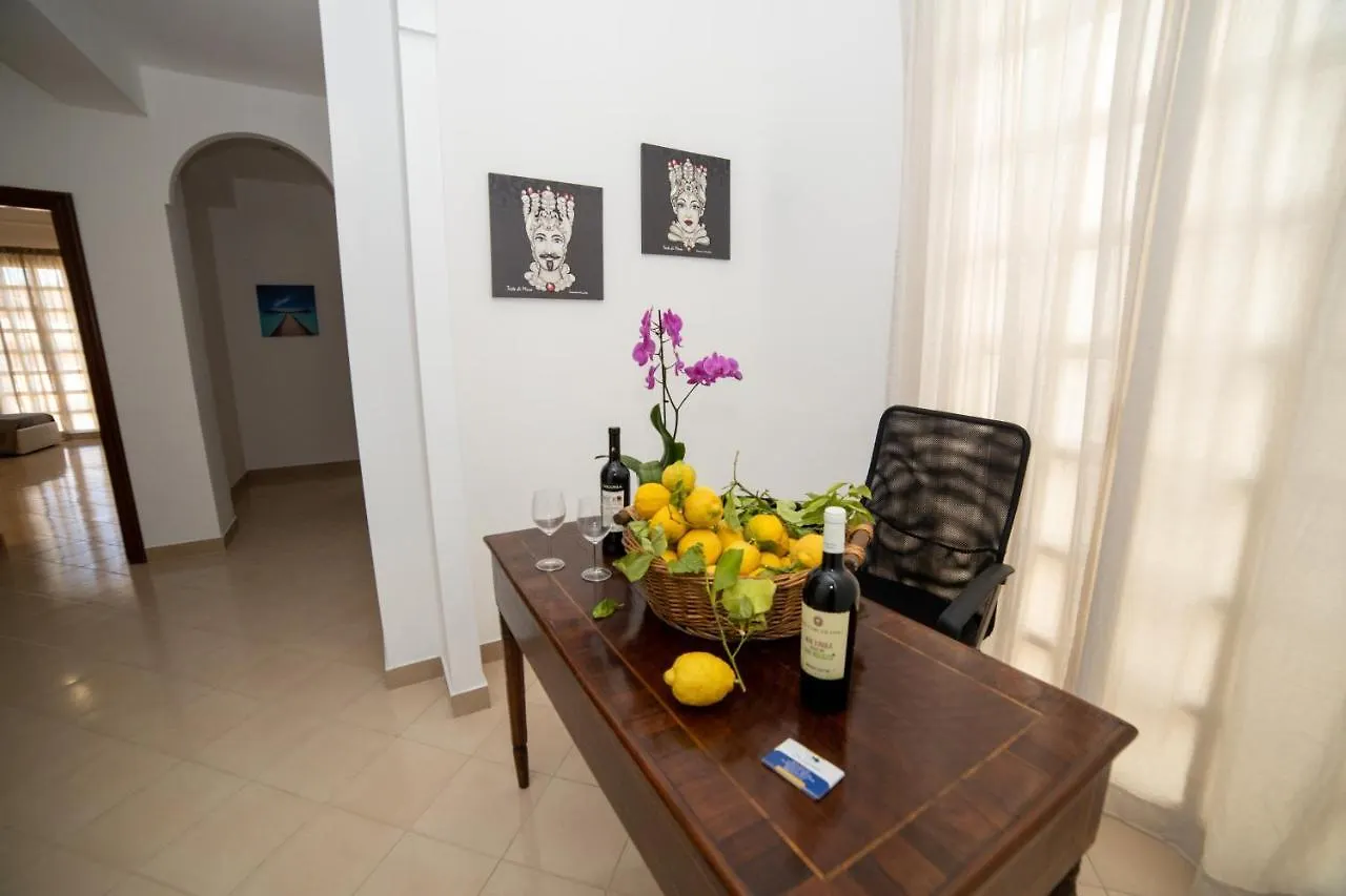 B&B Zio Luciano Avola Bed & Breakfast